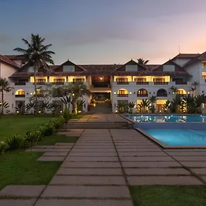 Resort Estuary Sarovar Premiere Island, Poovar